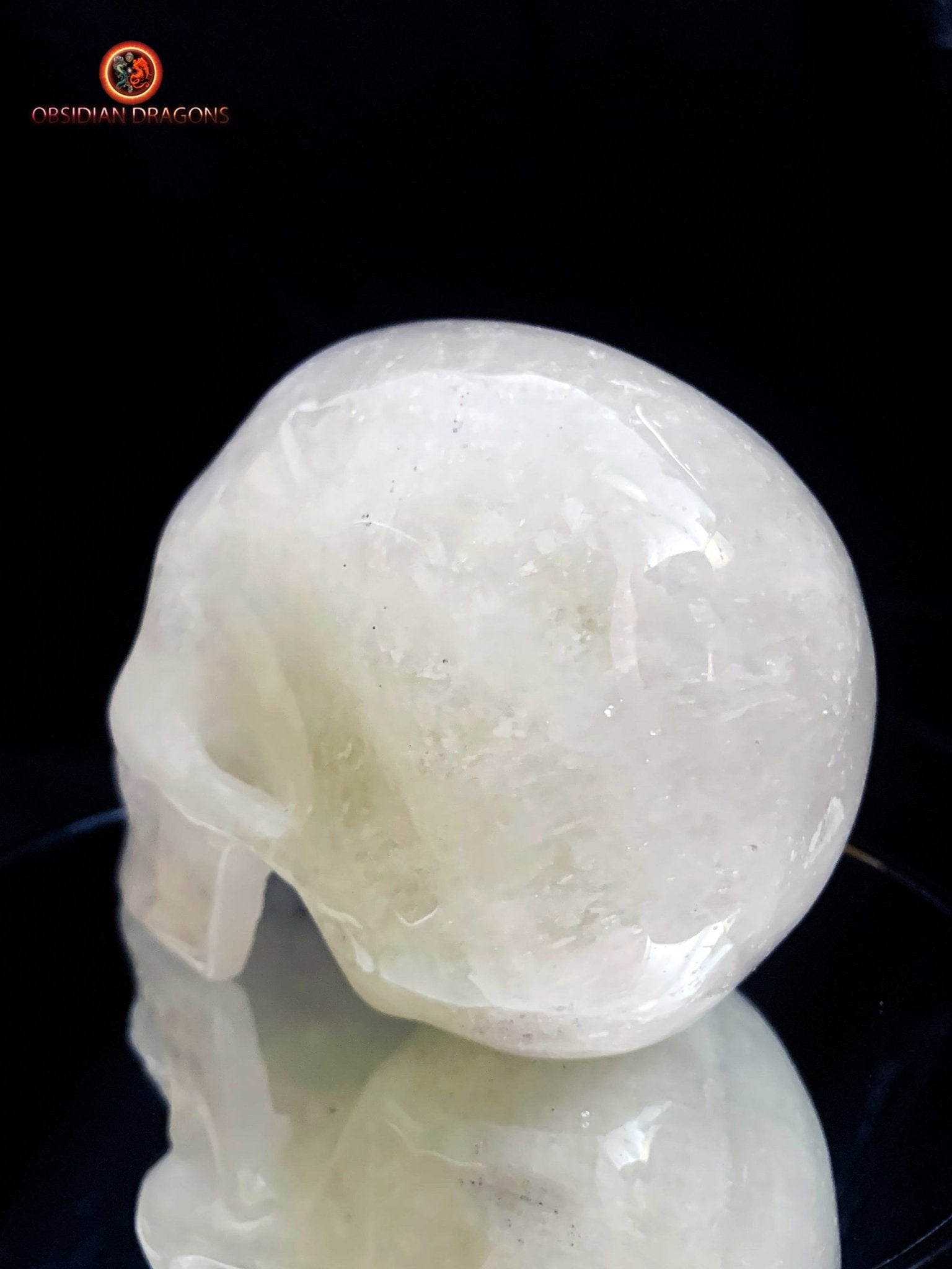 Crâne de cristal en cristal de roche himalayen | obsidian dragons