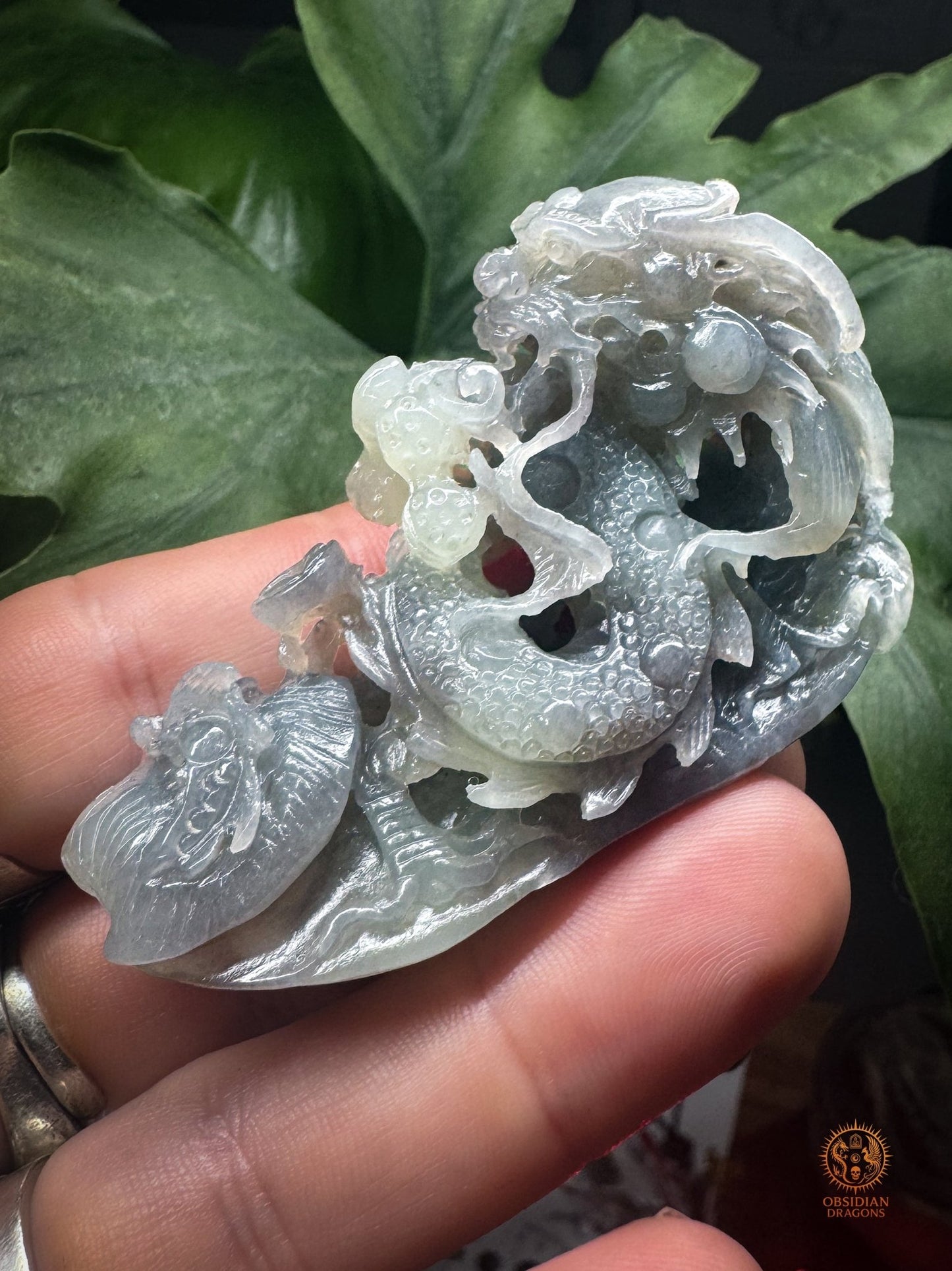 Dragon en jade naturel Hetian Yu - Œuvre artisanale unique