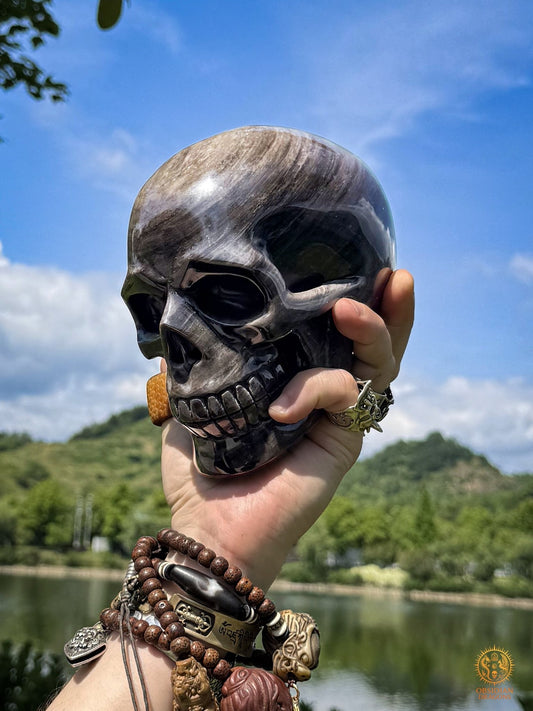 Grand crâne en obsidienne argentée naturelle – Crâne artisanal - obsidian dragons