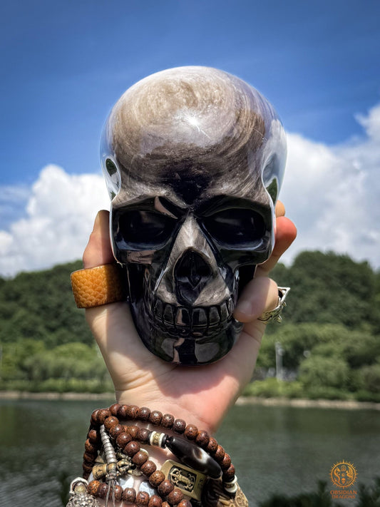 Grand crâne en obsidienne argentée naturelle – Crâne artisanal - obsidian dragons