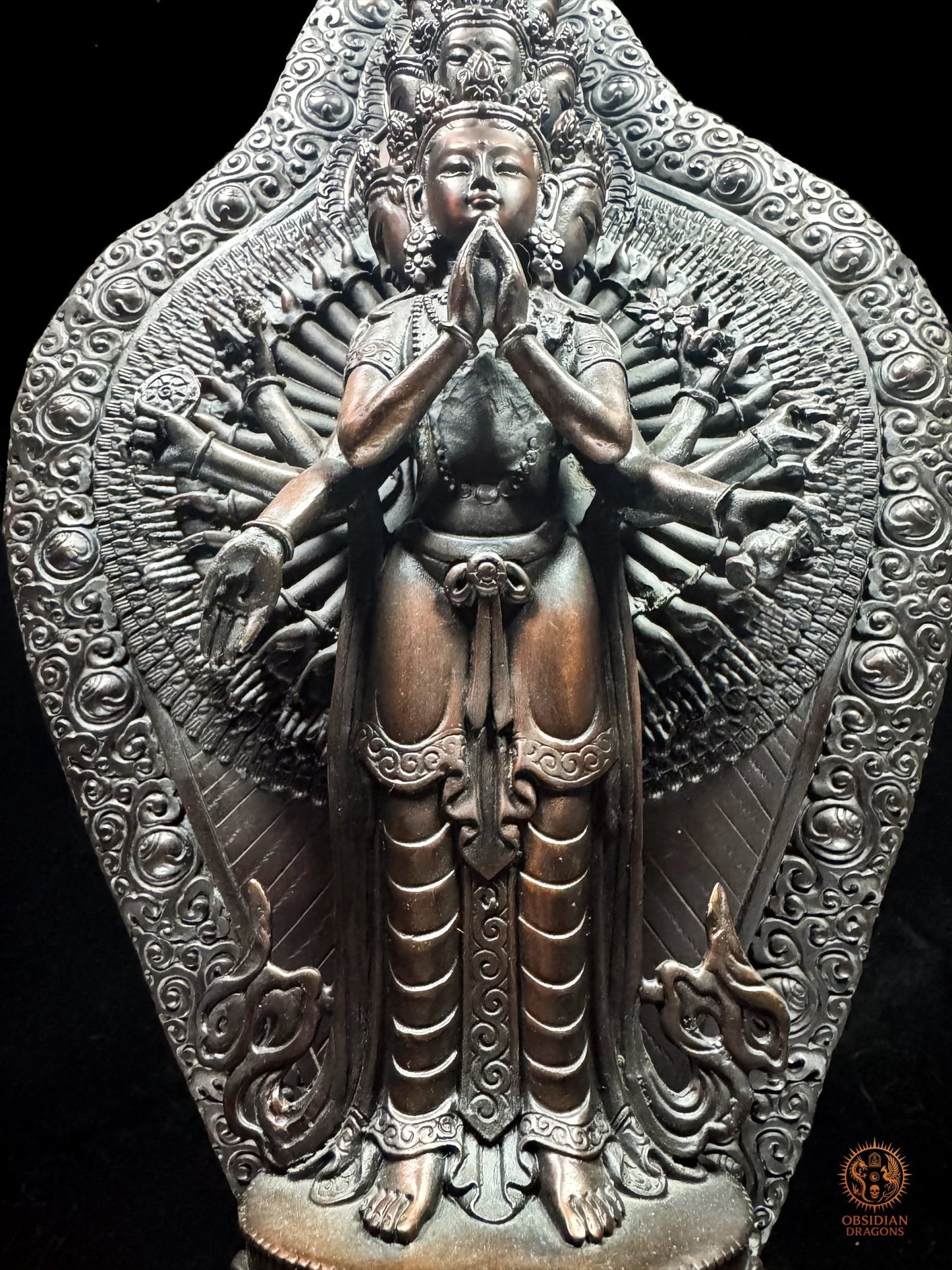 Grande statuette Chenrezig 1000 bras en bronze – Art bouddhiste