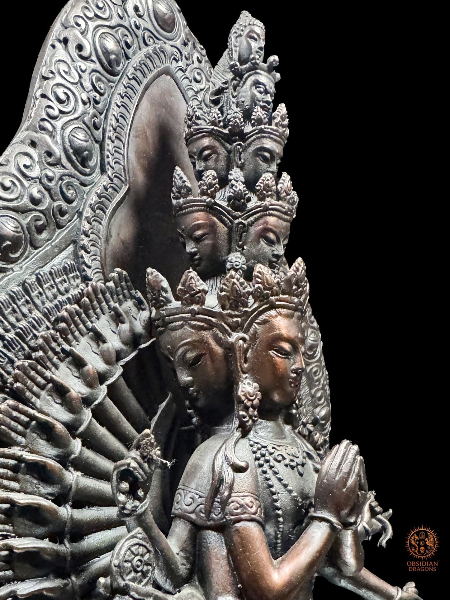 Grande statuette Chenrezig 1000 bras en bronze – Art bouddhiste