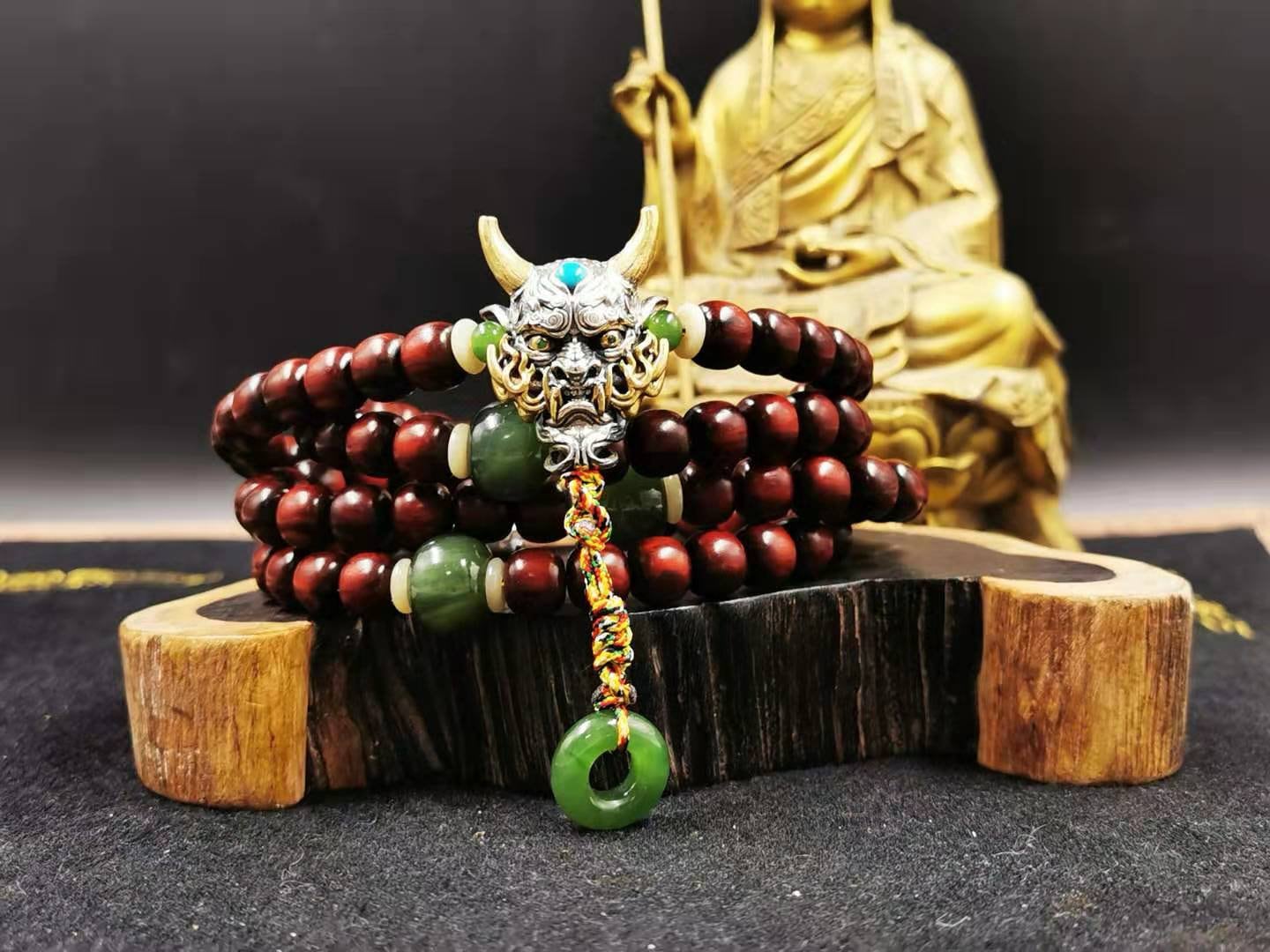 mala Hannya demon japonais, chapelet bouddhiste. 108 perles de santal rouge qualite de collection, argent 925, turquoise, grenat tsavorite - obsidian dragon