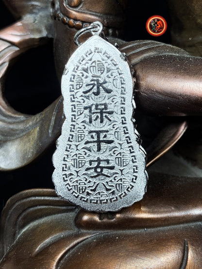 pendentif bouddha en argent- Bodhisattva Guan Yin | obsidian dragons