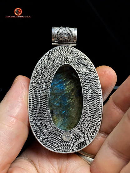 Pendentif bouddha en Labradorite- Traditionnel Qing | obsidian dragons