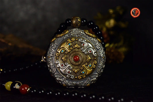 Pendentif Bouddha Acala. Amulette protection bouddhisme tibétain argent 925. thangka peint à la main roue tournante au verso, mala 108 perles - obsidian dragon