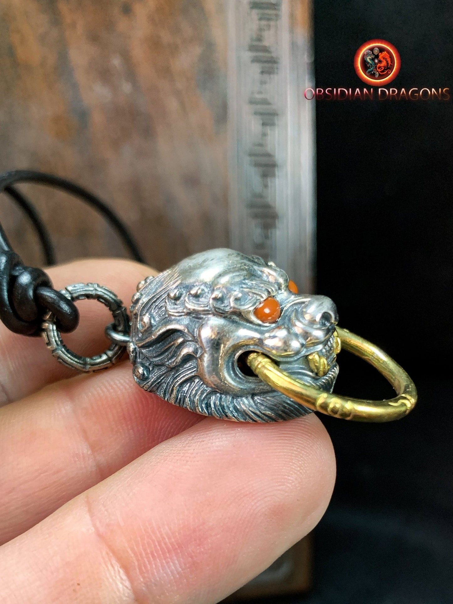 Pendentif Lion Chinois en Argent et agates | obsidian dragons