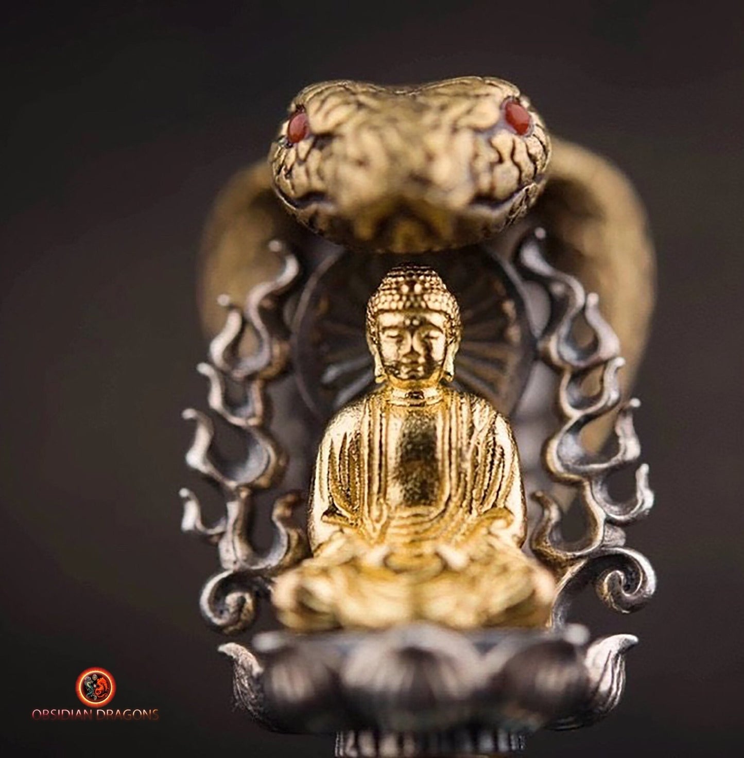 Pendentif phurba- Cobra protégeant le bouddha | obsidian dragons