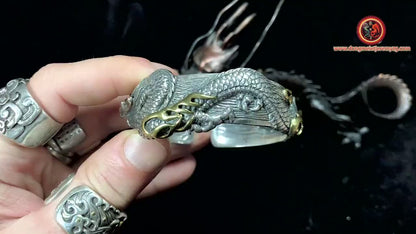 bracelet dragon. Jonc argent 925 et bronze. Artisanal. Argent Poinçonné. Dragon chinois, asiatique. travail fin et délicat, pièce rare.