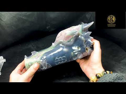 Très grand Crâne de Dragon en Géode de Quartz – Pièce rare