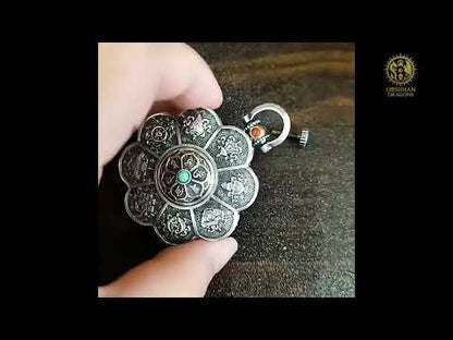 Reliquaire Bouddhiste Tibétain – Double Dorjé & Astamangala