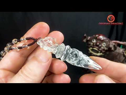 Pendentif phurba en cristal de roche