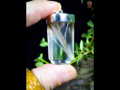 Pendentif Pointe de Cristal – Quartz à Amphiboles – Plume de phenix