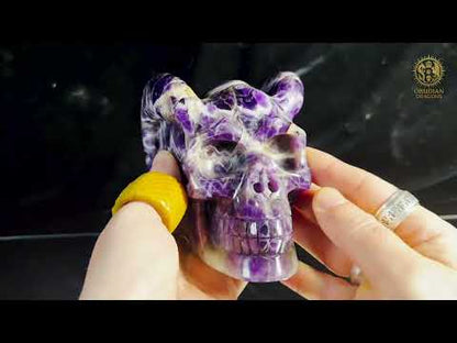 Crâne Cornu en Améthyste Chevron – Totem des Dieux Anciens