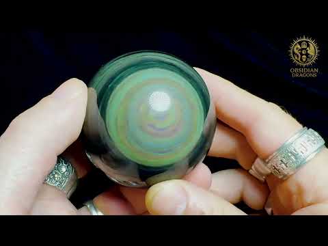 lien vers la video youtube de la Sphère en obsidienne Manta Huichol rare bleu et jaune – 6,37cm - Obsidian Dragons