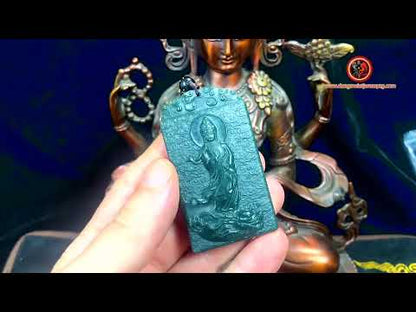 Pendentif bouddha en jade- Guan Yin