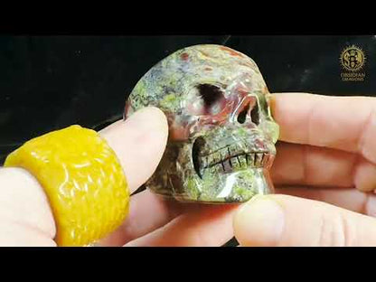 Crâne en Jaspe Sang de Dragon – Sculpture Artisanale