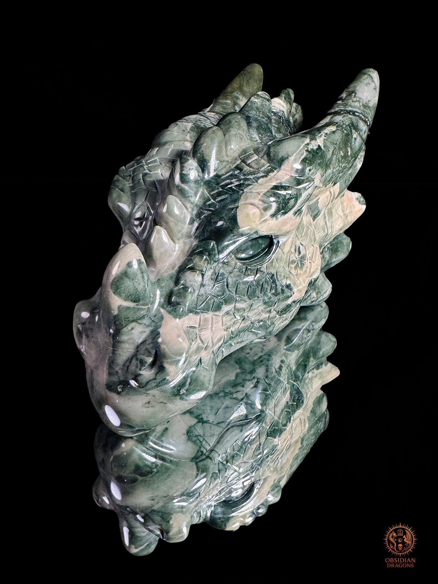 Tête de dragon en jade Hua’an Yu – Ancrage | obsidian dragons