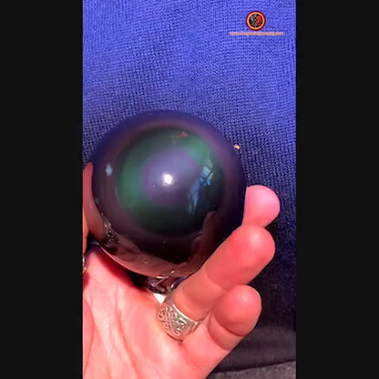 sphère en obsidienne oeil celeste de qualité exceptionnelle, pièce rare de collection. 0.362 kg 22.30cm de circonférence 7.10 cm de diamètre