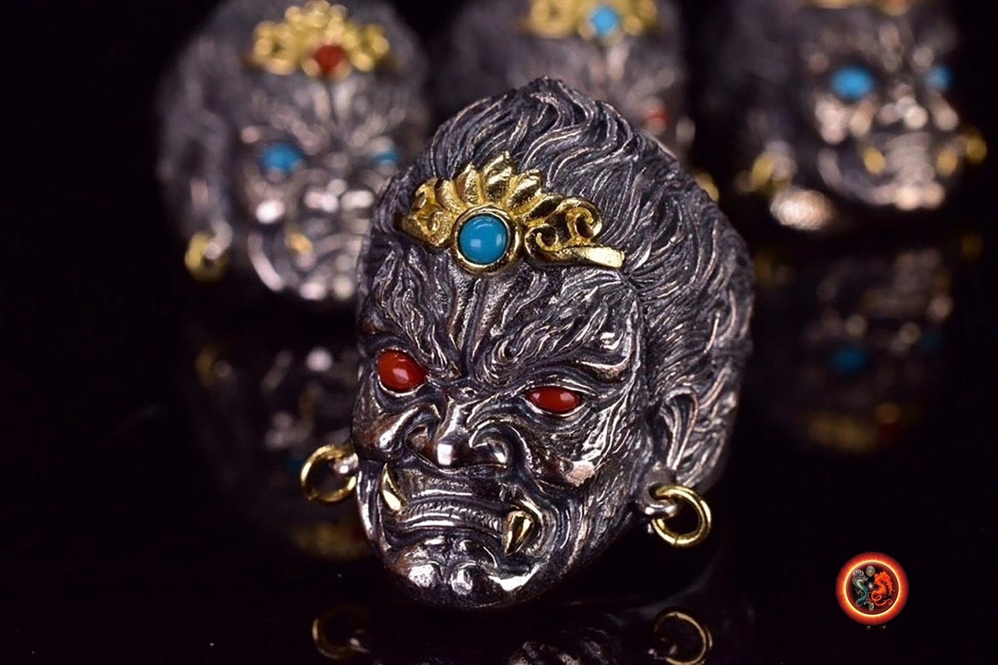 Bague Bouddha Acala. Bouddhisme vajrayana japonais, Shingon. Argent 925, cuivre, turquoises et agates nan hong. Bague ouverte reglable. - obsidian dragon