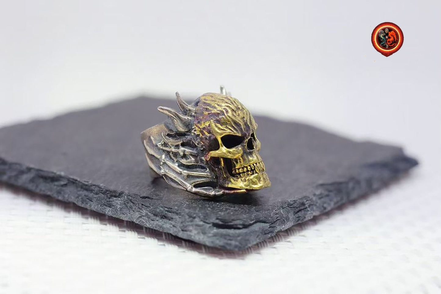 bague crâne, tete de mort, skull, pirate. Argent 925 et cuivre. Argent Poinçonné. Bague ouverte réglable à toutes tailles de doigts. Mixte - obsidian dragon