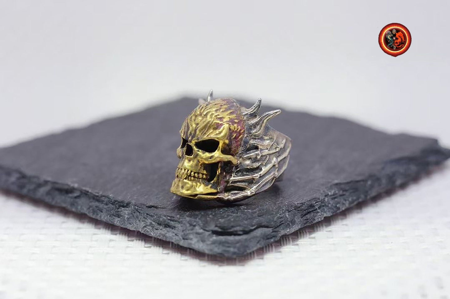 bague crâne, tete de mort, skull, pirate. Argent 925 et cuivre. Argent Poinçonné. Bague ouverte réglable à toutes tailles de doigts. Mixte - obsidian dragon