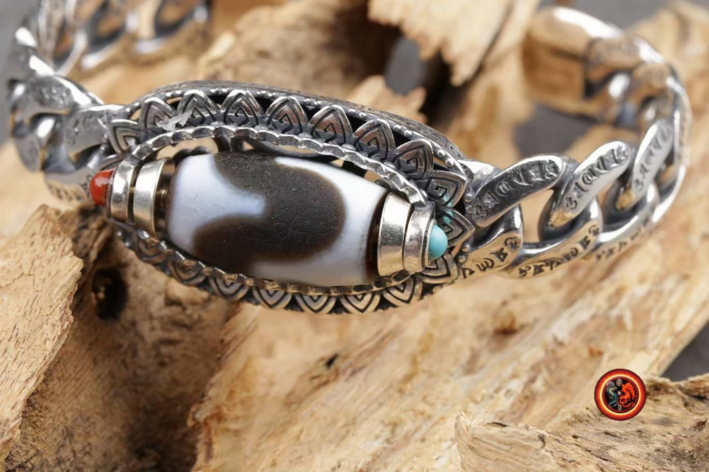 Bracelet de puissante protection tibetaine  en argent 925 et agate sacrée tibétaine, DZI. Au choix DZI "dents de tigre" ou DZI à "9yeux" - obsidian dragon