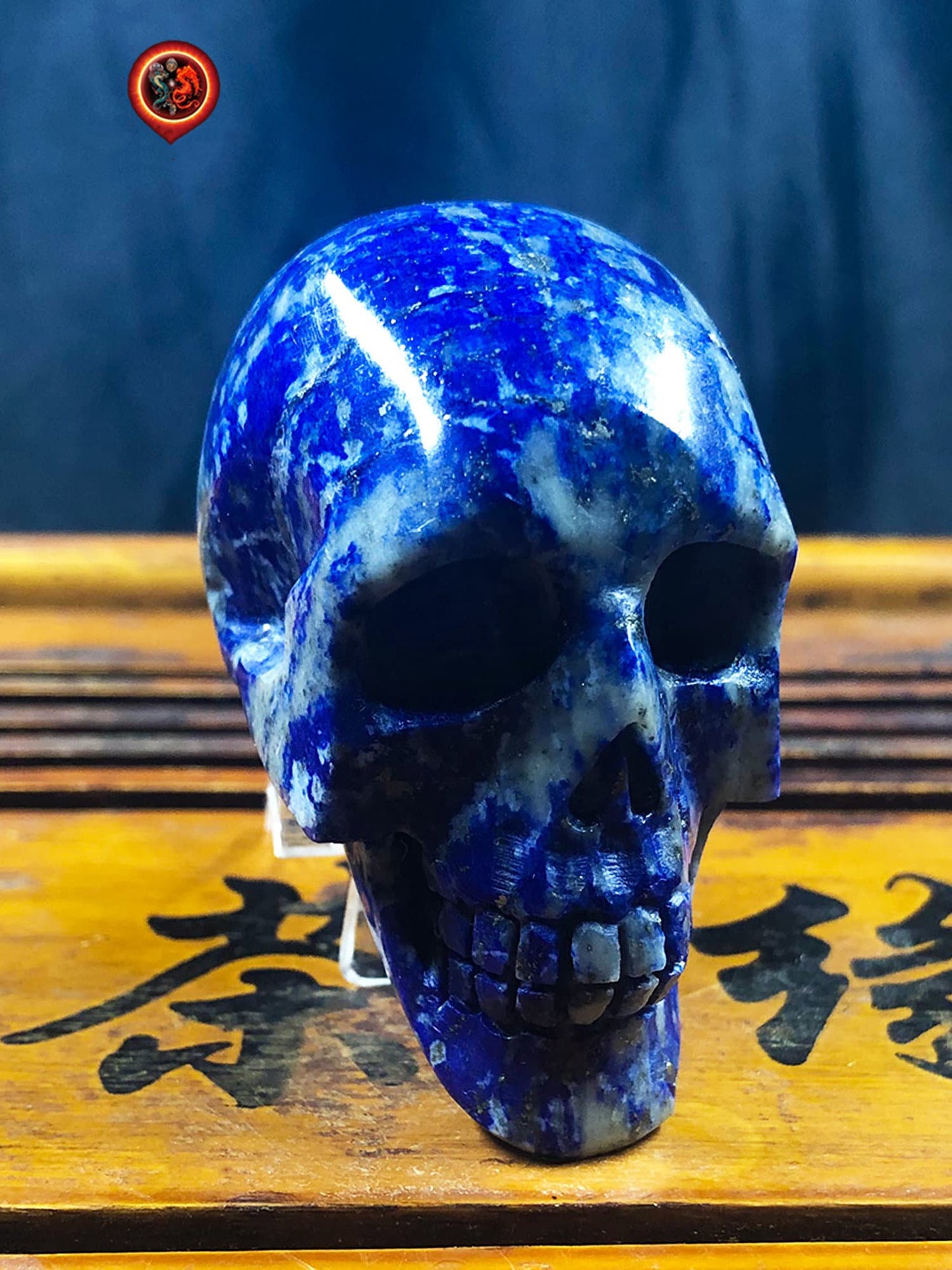 crâne de cristal, crystal skull lapis lazuli entièrement réalisé à la main pièce unique - obsidian dragon