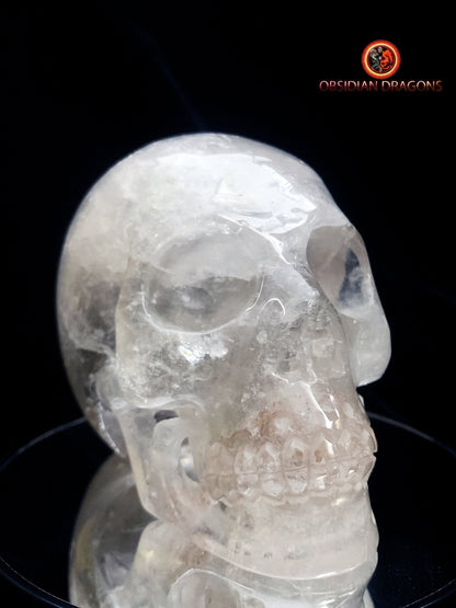 Grand crâne en cristal de roche himalayen- Original
