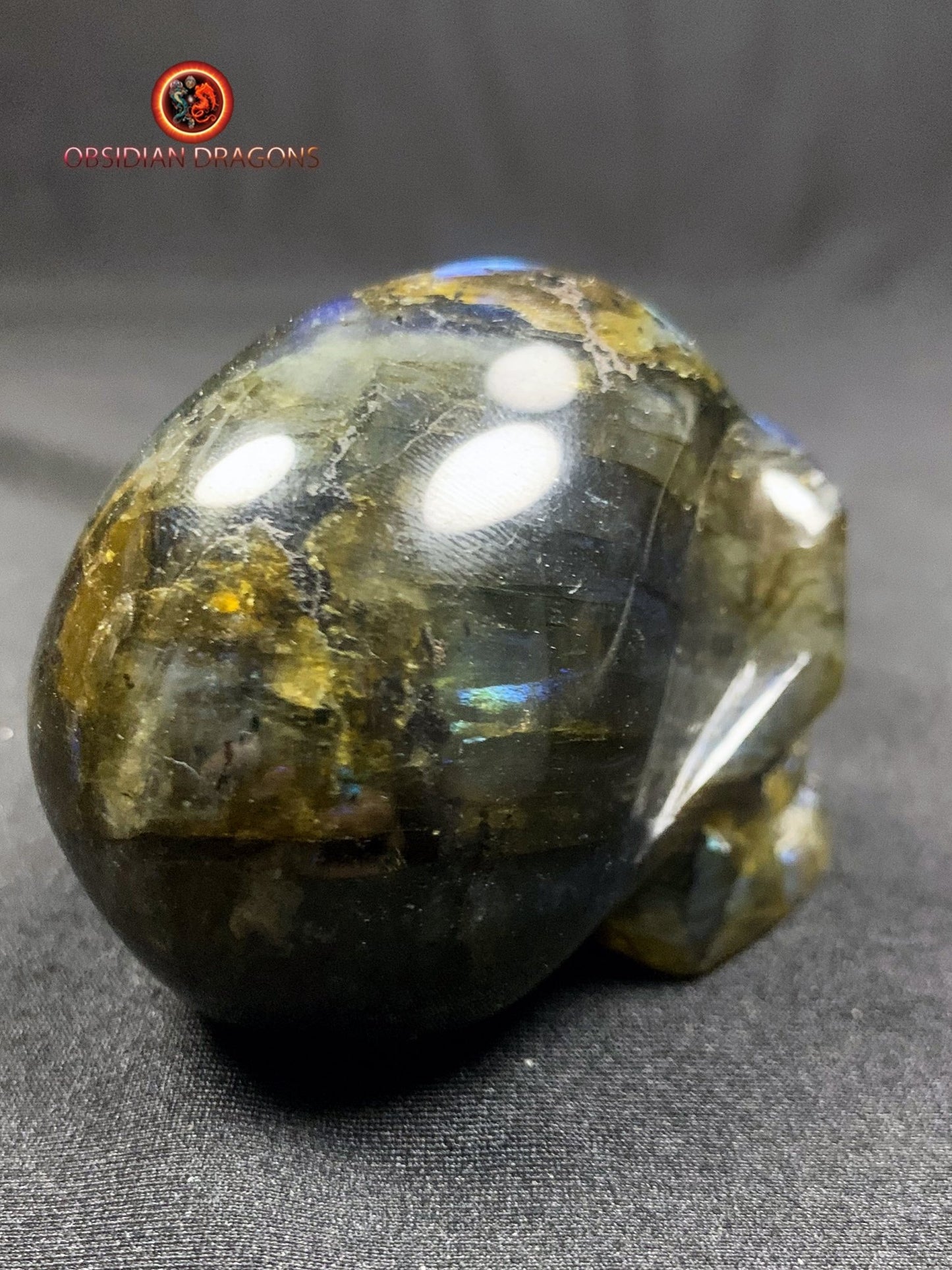 Petit crâne de cristal en labradorite