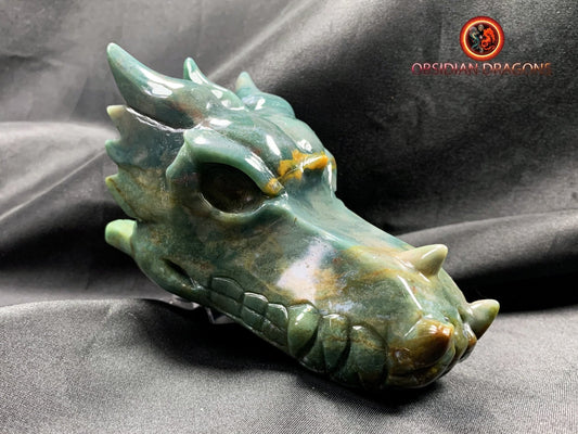 crâne de dragon en agate mousse, moss agat dragon skull