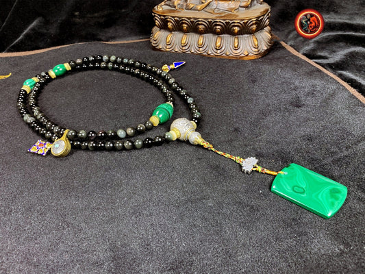Mala, chapelet bouddhiste, tibetain. 108 perles d'obsidienne oeil celeste, malachite. Argent 925, cuivre plaqué or 18k, turquoise, agate. - obsidian dragon