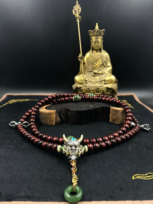 mala Hannya demon japonais, chapelet bouddhiste. 108 perles de santal rouge qualite de collection, argent 925, turquoise, grenat tsavorite - obsidian dragon