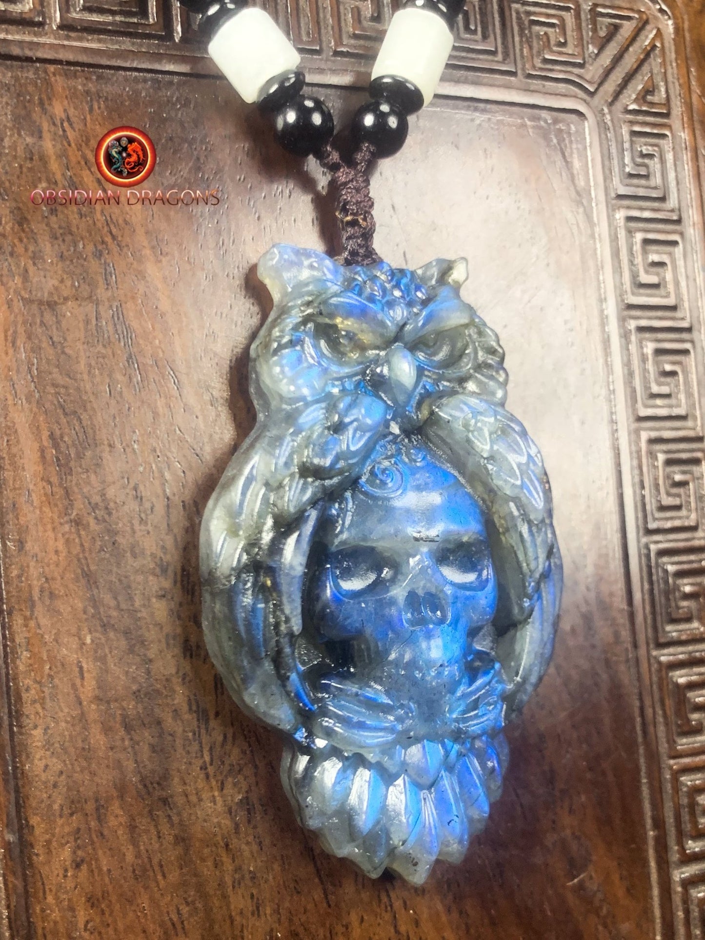 pendentif crâne et hibou en labradorite