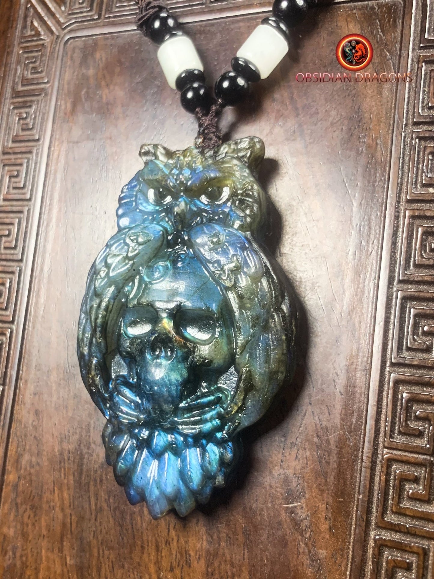 pendentif crâne et hibou en labradorite