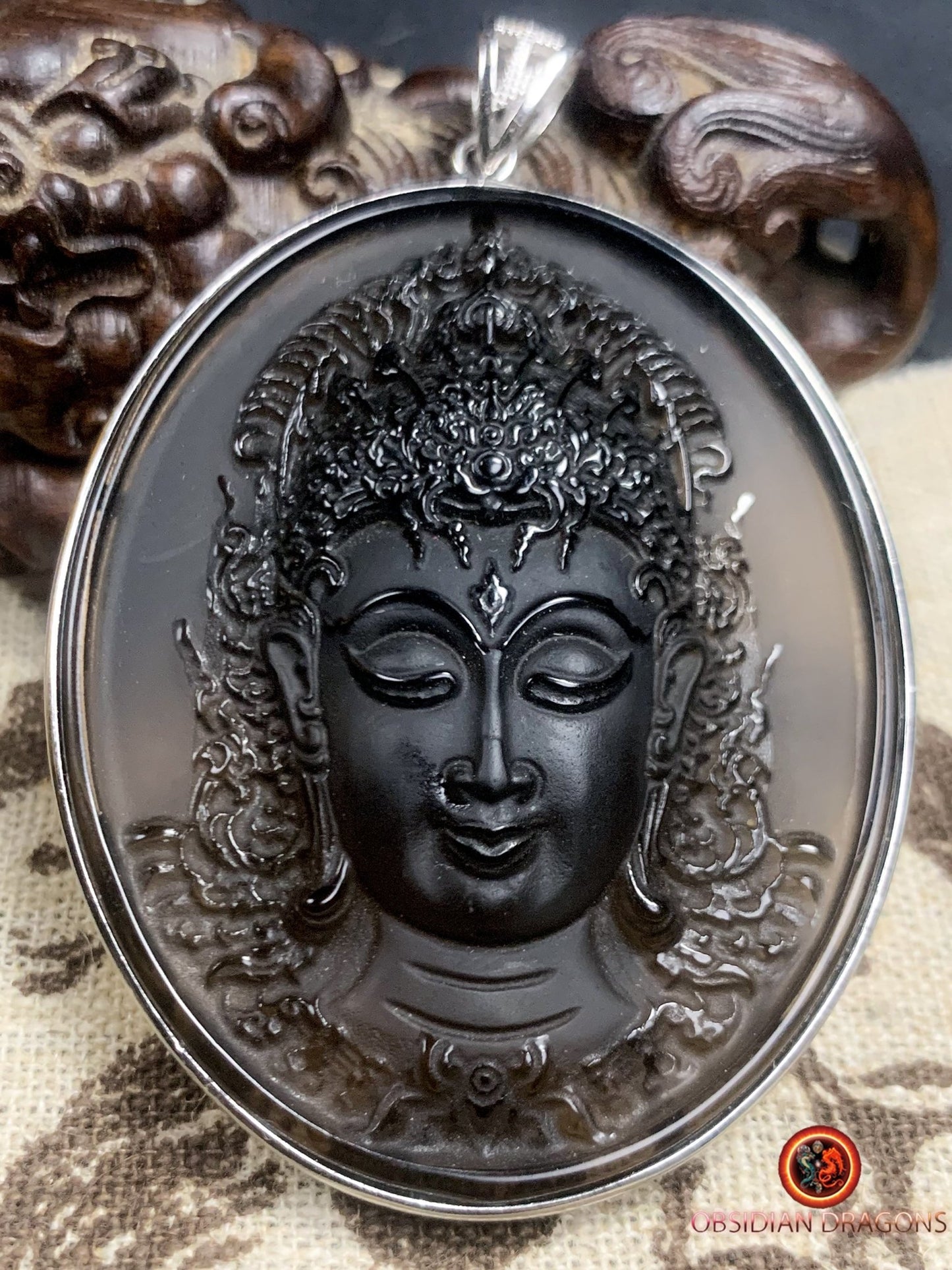 Pendentif bouddha en obsidienne glace- Tara