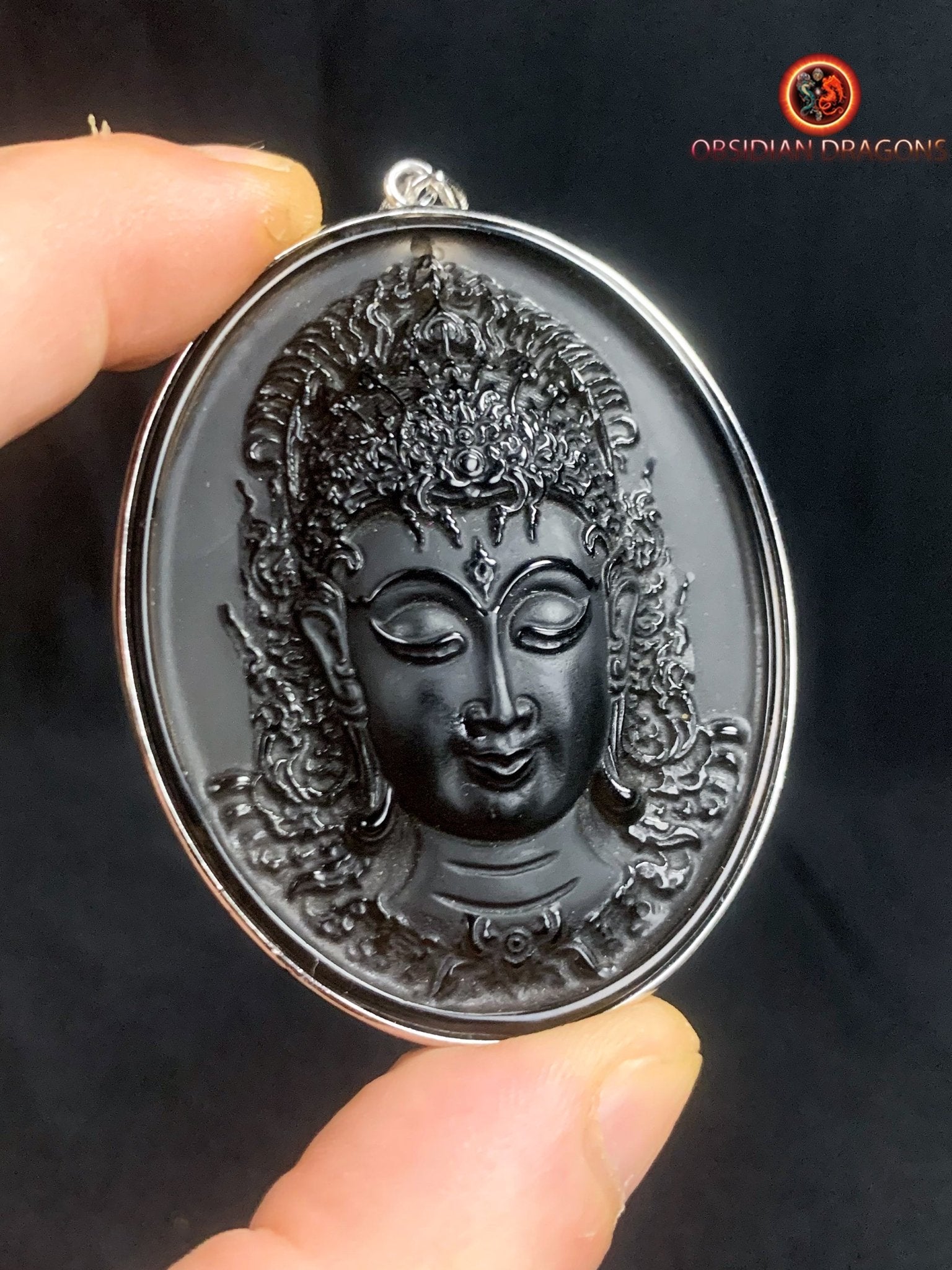 Pendentif bouddha en obsidienne glace- Tara