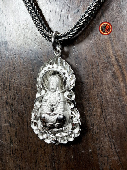 Pendentif bouddha en argent- Bodhisattva Guan Yin