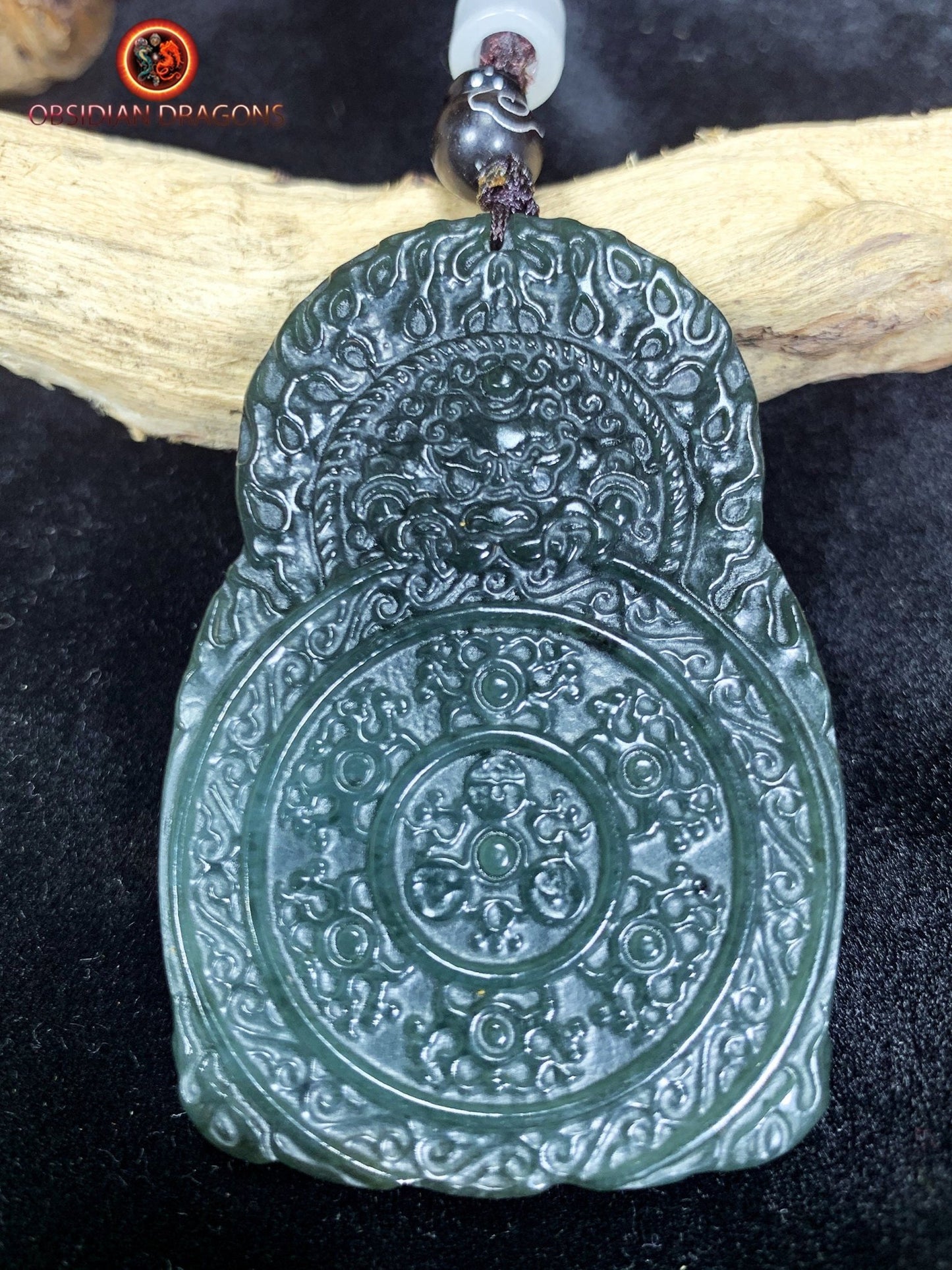 Pendentif bouddha en jade - Chenrezi