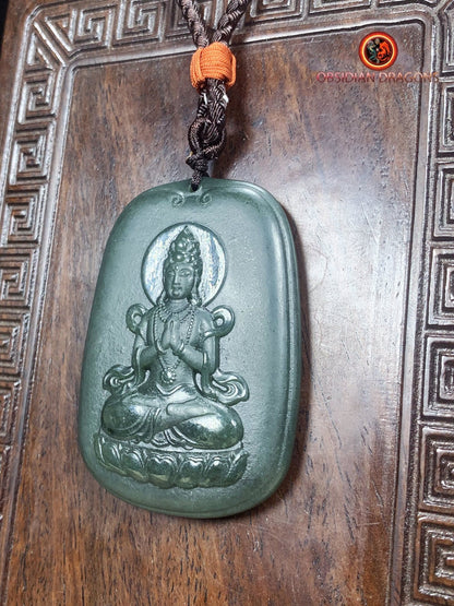 Pendentif bouddha en jade- Chenrezig
