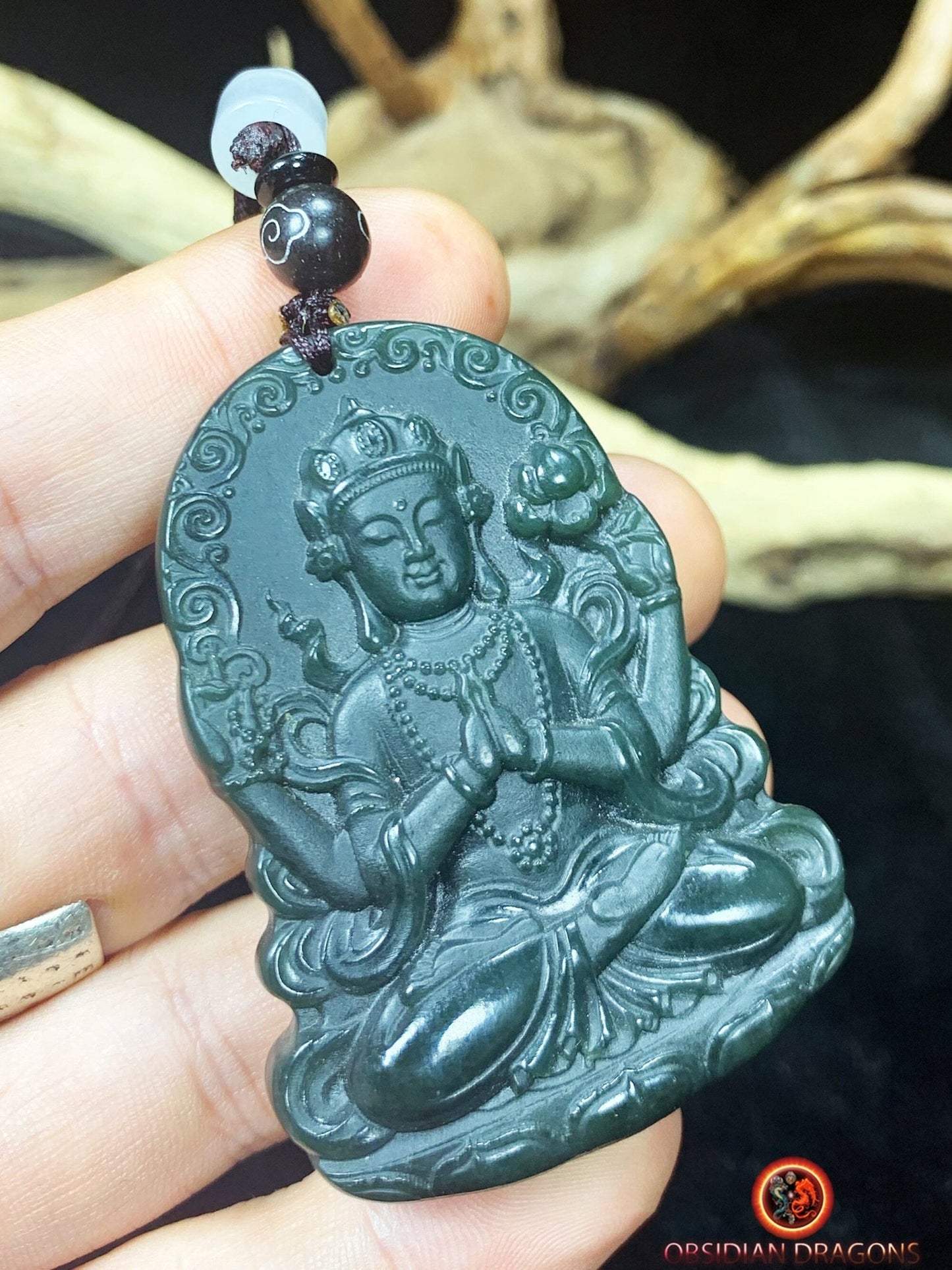 Pendentif bouddha en jade - Chenrezi en powa