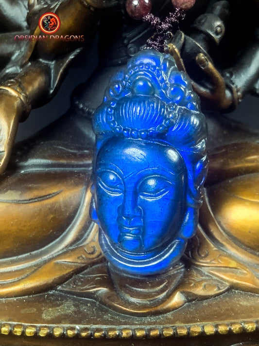 Pendentif Bouddha en labradorite- Guan Yin