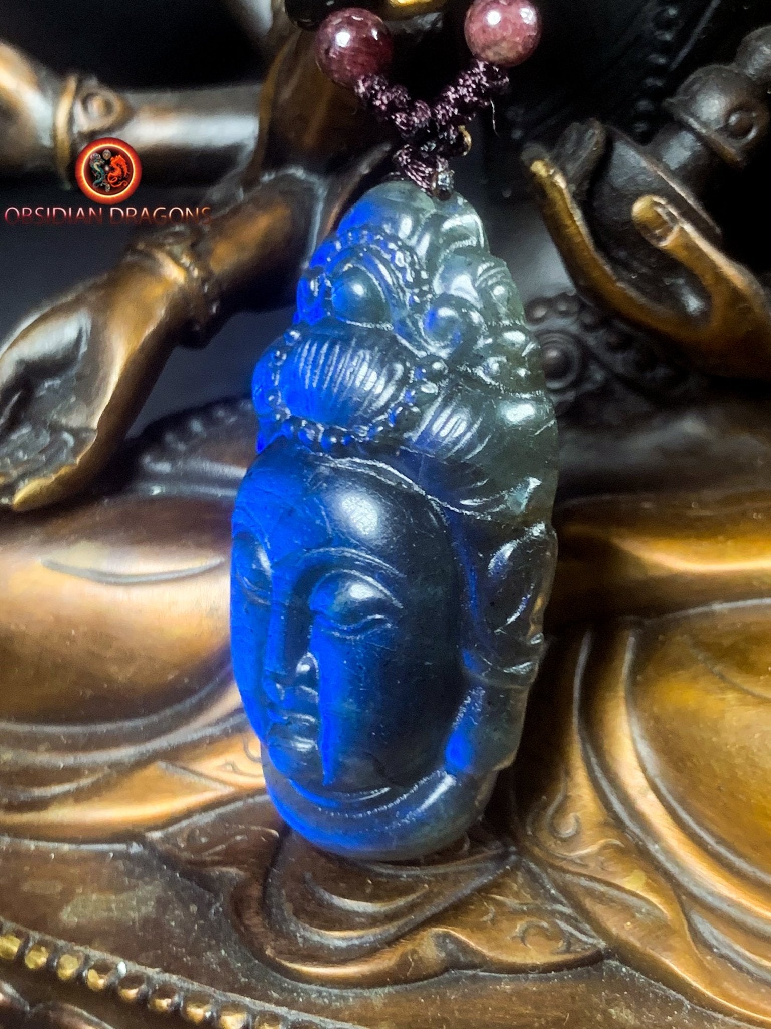 Pendentif Bouddha en labradorite- Guan Yin