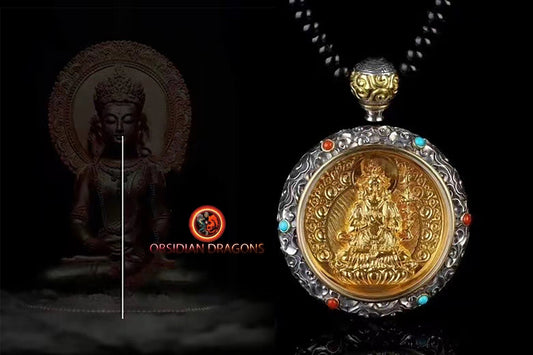 pendentif bouddha , ghau, gau bodhisattva Mahasthamaprapta bouddhisme vajrayana tibetain. Argent 925, plaqué or 24K, deux tailles disponibles - obsidian dragon