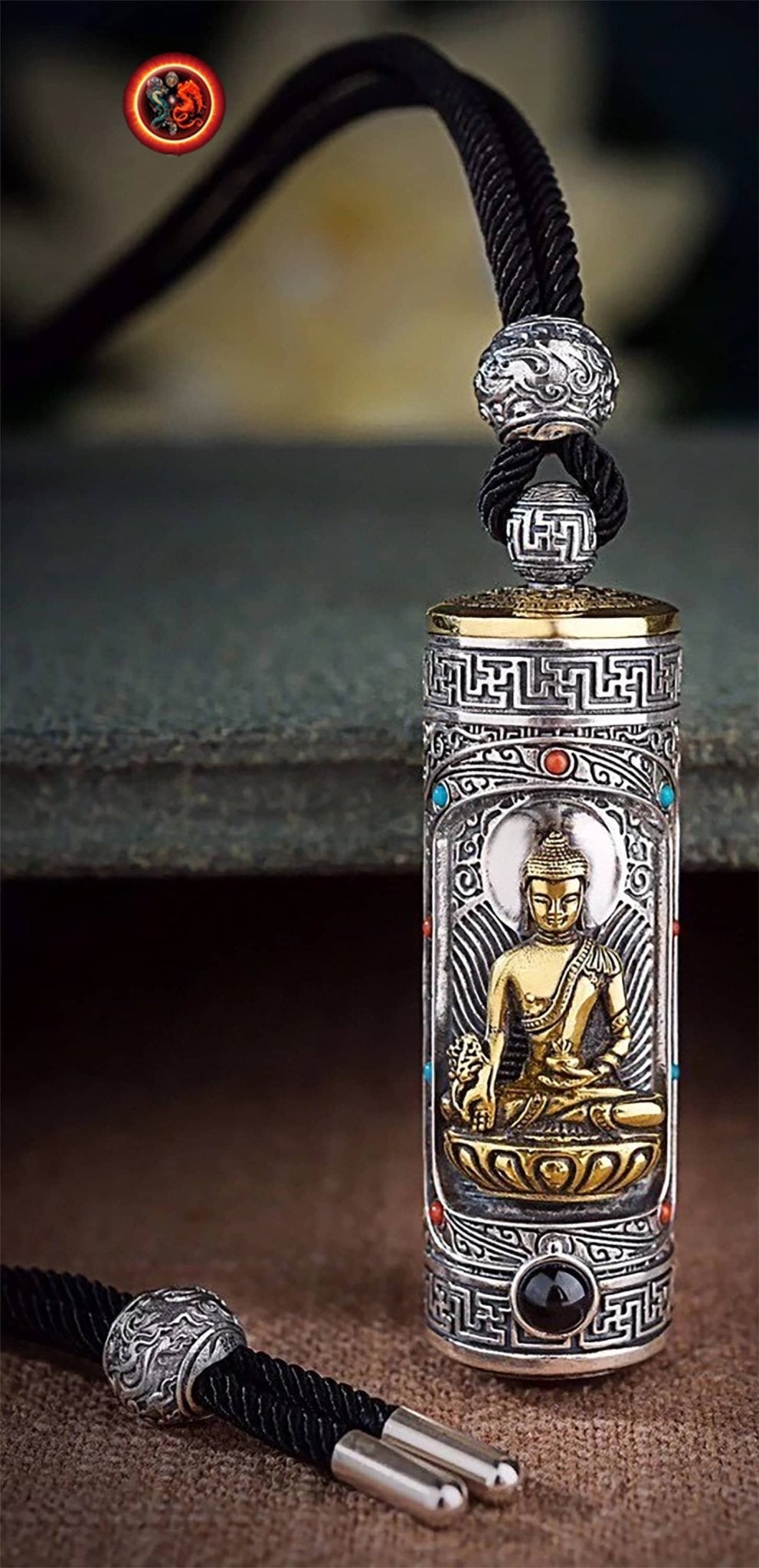 Pendentif Bouddha, amulette de protection bouddhiste, bouddha medecine. amulette tournante, sutra du coeur à l'intérieur. - obsidian dragon