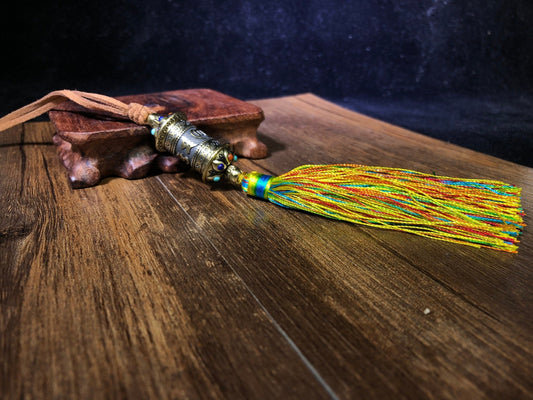 Gau, moulin à prière bouddhisme tibétain, rouleau du sutra du coeur à l'intérieur, mantra de la grande compassion "Om mani padme hum" cuivre - obsidian dragon