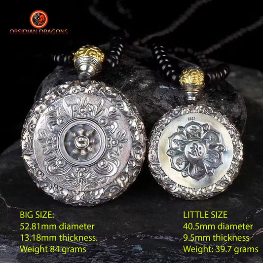 ghau, gau amulette bouddha Sakyamuni, Siddartha Gautama, bouddhisme vajrayana tibetain. Argent 925, plaqué or 24K, deux tailles disponibles - obsidian dragon