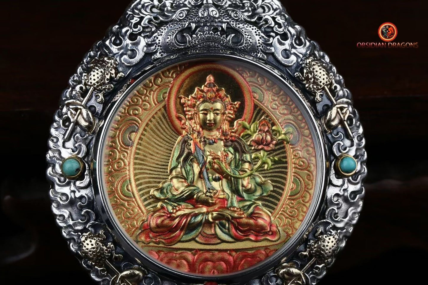 pendentif bouddha. protection d' Akashagarbha bodhisattva. Authentique ghau avec tangka peint sur or. Amulette bouddhiste vajrayana - obsidian dragon