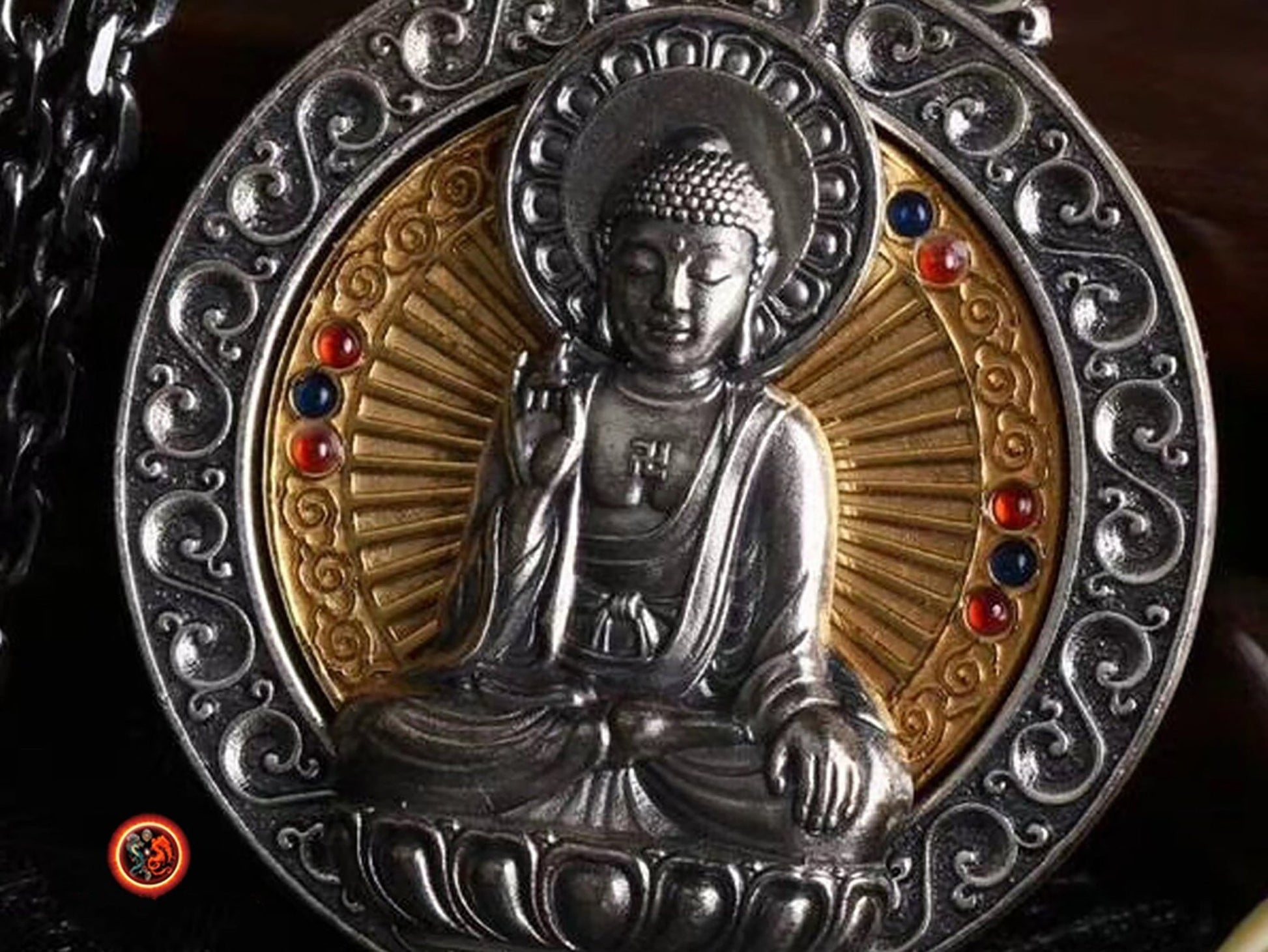 Pendentif bouddha- Vairocana- Harmonie Cosmique