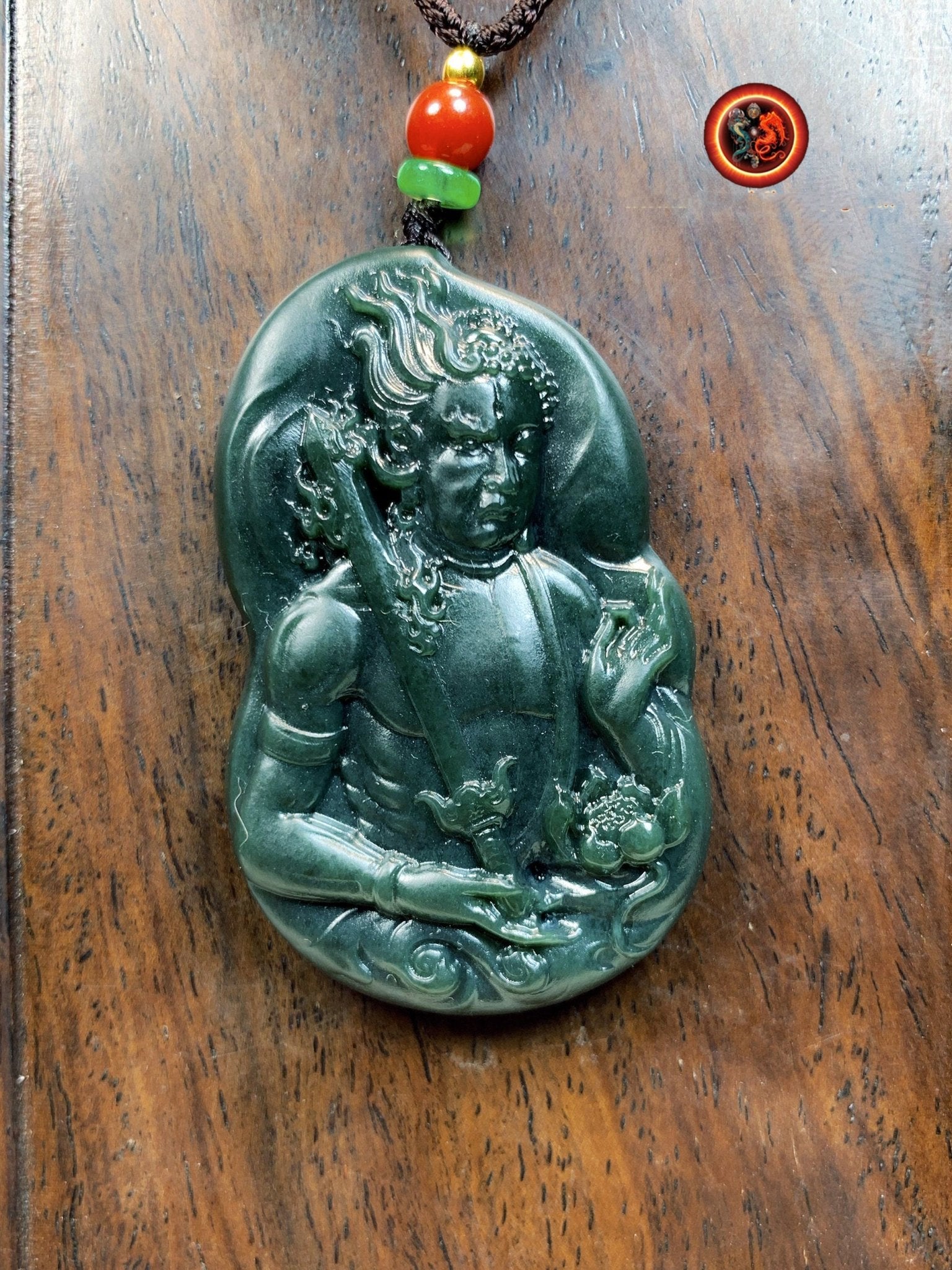 Pendentif bouddha en jade.Bouddha Acala- Bouddha Sakyamuni. Jade naturel expertisé. Entièrement réalisé artisanalement, pièce unique. - obsidian dragon
